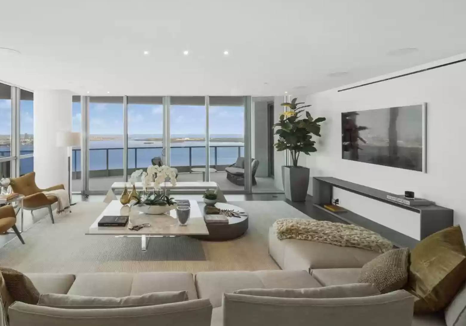 1331 Brickell Bay Dr Apt 4101 Miami FL 33131.png